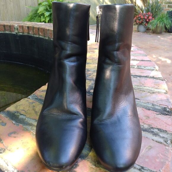 Zara Basic Block Heel Side Zip Bootie! - Picture 4 of 10